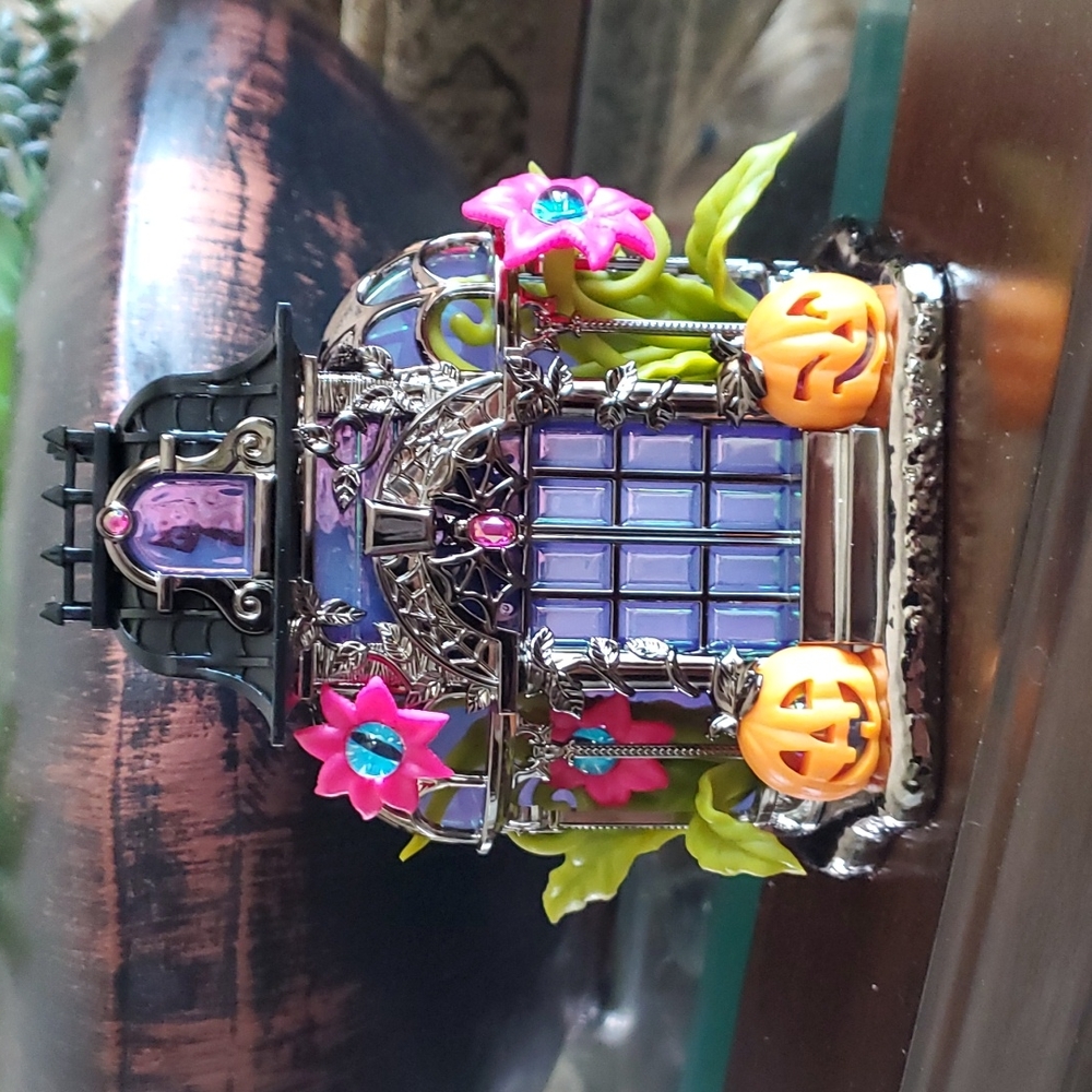 Haunted House Spooktakular Wallflower Plug In - Retired And Rare